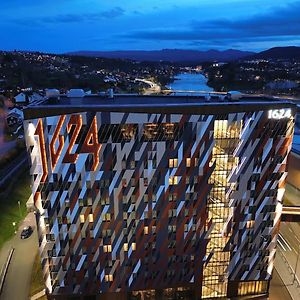 Home Hotel 1624